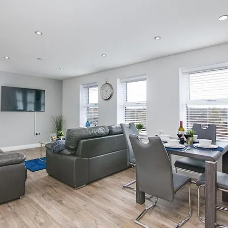 Luxury Stay, Private, Parking, Jq Gem- Pluxa Blue Marble Luxury Apartment Birmingham